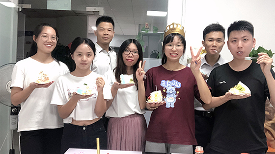 意合云祝漂亮小姐姐生日快樂(lè)！